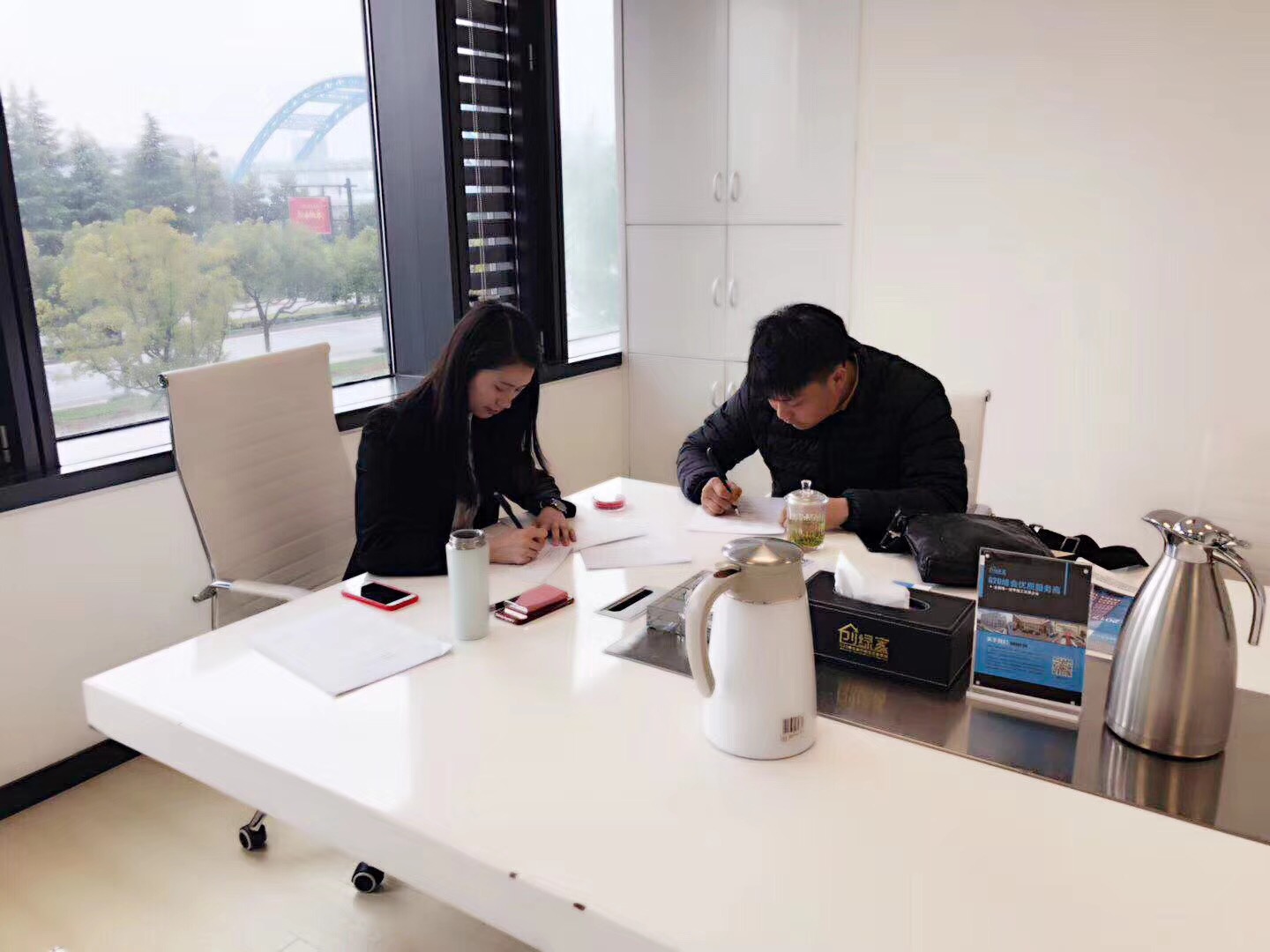 熱烈祝賀徐總簽約創綠家衢州市區級代理！