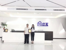 熱烈祝賀張總簽約創(chuàng)綠家鄭州市縣級(jí)代理！